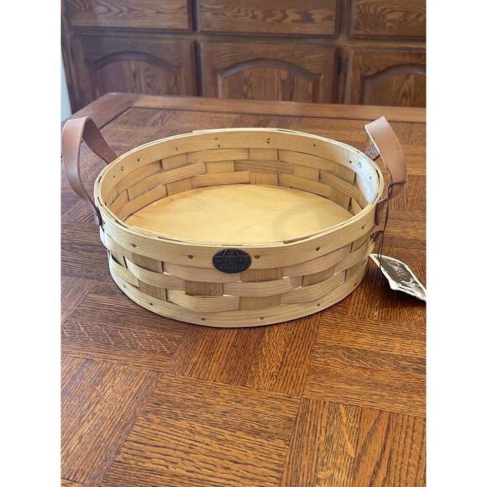 PETERBORO BASKET CO ROUND BASKET LEATHER HANDLES